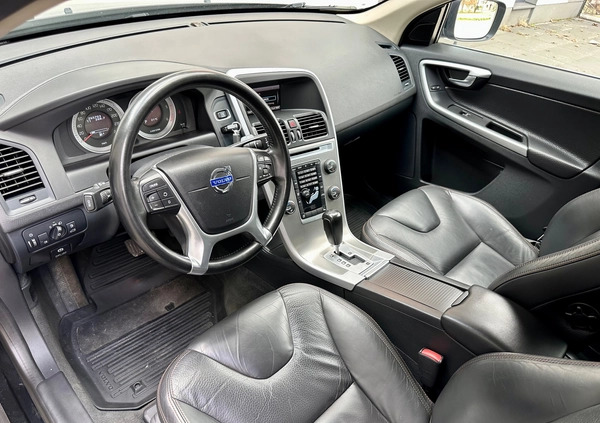 Volvo XC 60 cena 52800 przebieg: 265000, rok produkcji 2011 z Zwoleń małe 631